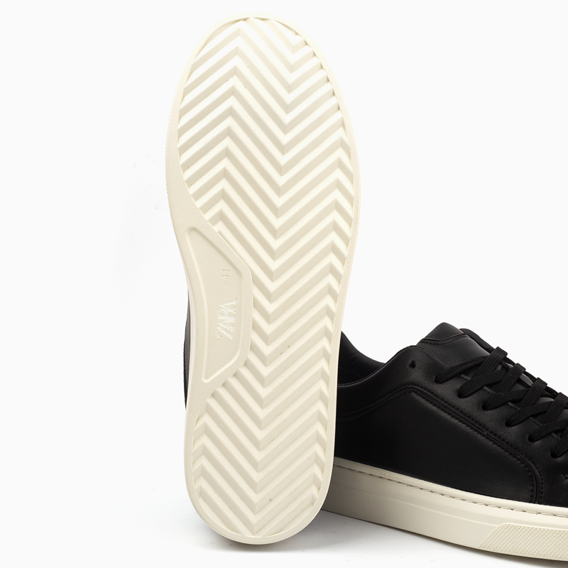 Zara Basic Light-weight Sneaker